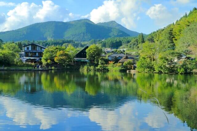 人気の温泉観光地「由布院」